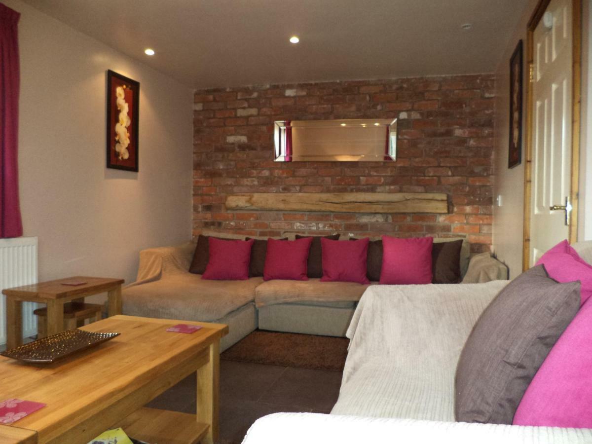 Lapwing Cottage Stoke-on-Trent Экстерьер фото